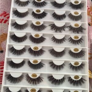 Luxurious Black False Eyelashes Set